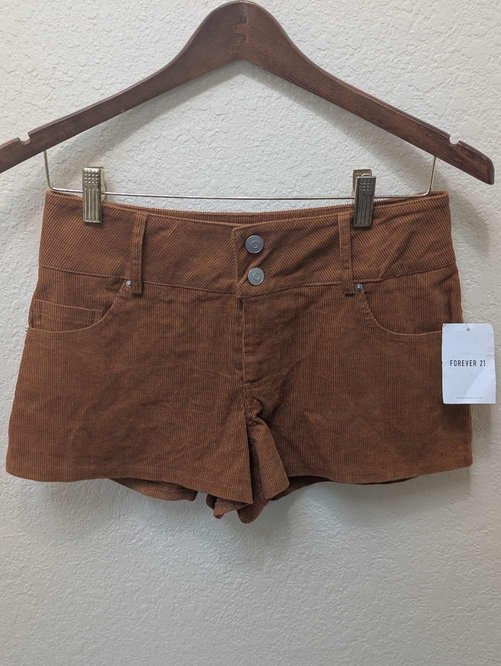 Burnt orange forever 21 Light Weight corduroy shorts. 100% Cotton. Size small